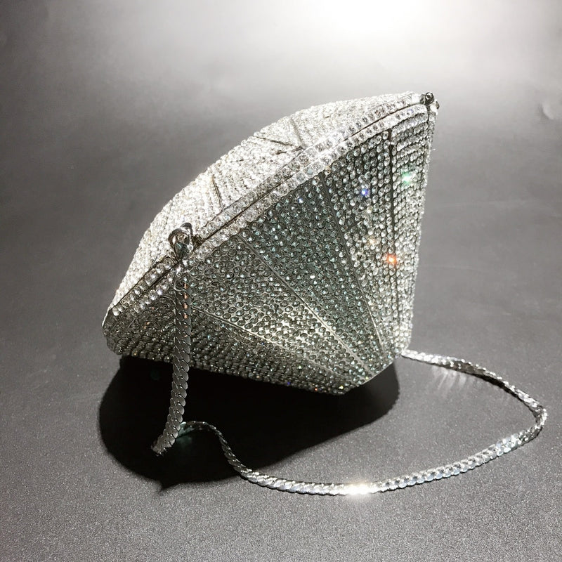 Pochette en forme de diamant