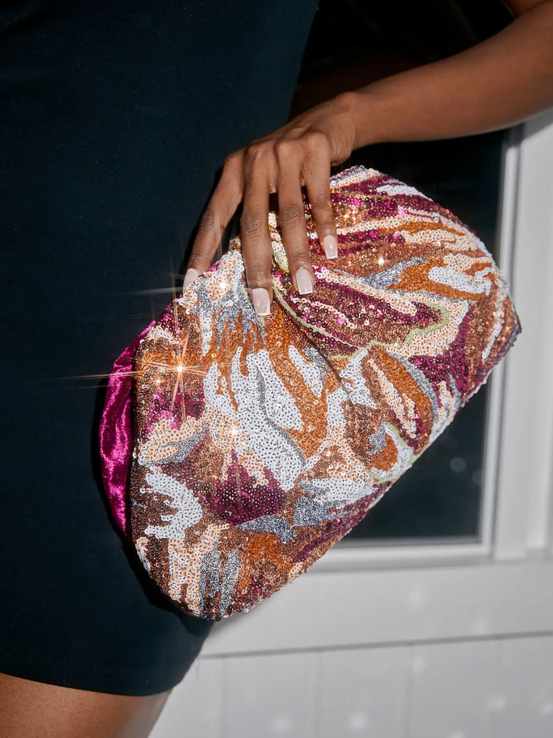 Dazzling Pattern Clutch